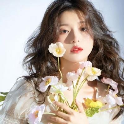 洗脑影像：性别、镜头和权力